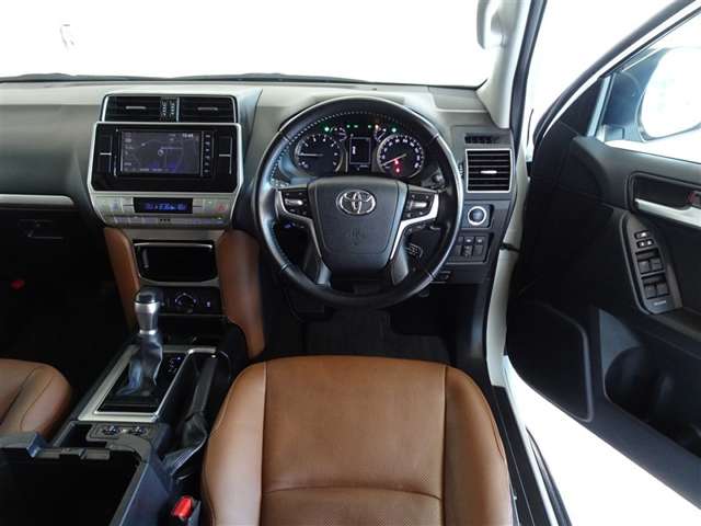 Toyota Land Cruiser Prado 5