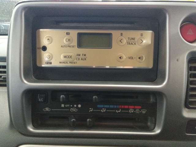 Daihatsu Hijet Cargo 3