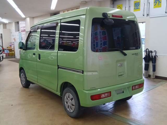 Daihatsu Hijet Cargo 7