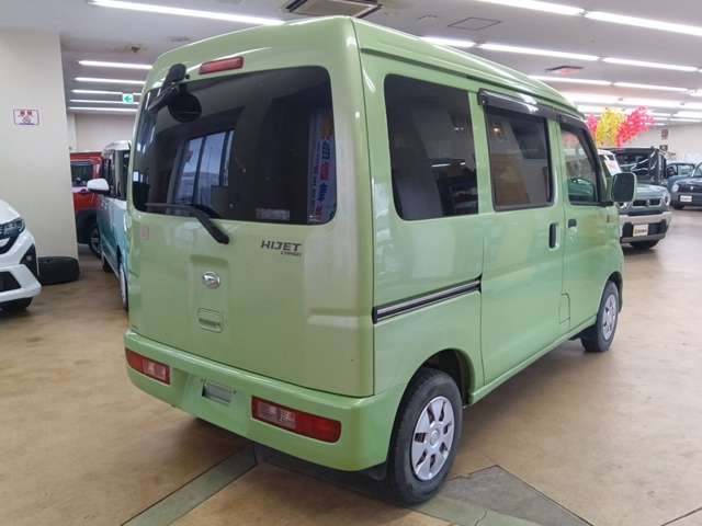 Daihatsu Hijet Cargo 9