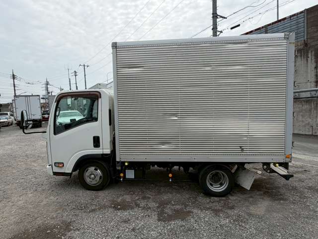 Isuzu Elf 5
