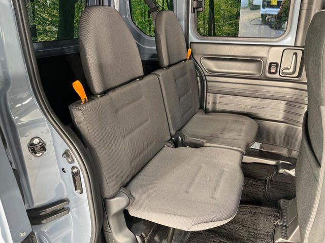 Honda N-VAN 9