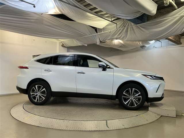 Toyota Harrier 5