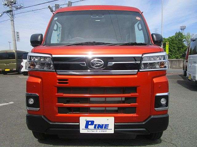Daihatsu Atrai 3