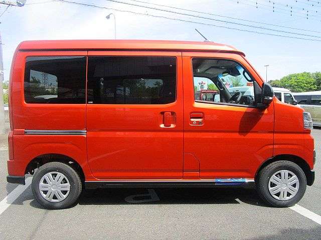 Daihatsu Atrai 5