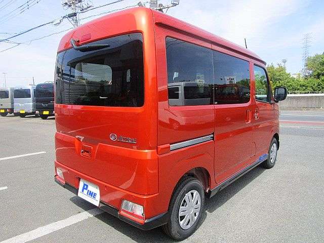 Daihatsu Atrai 6