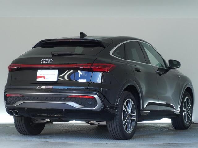 Audi Q5 Sportback 6