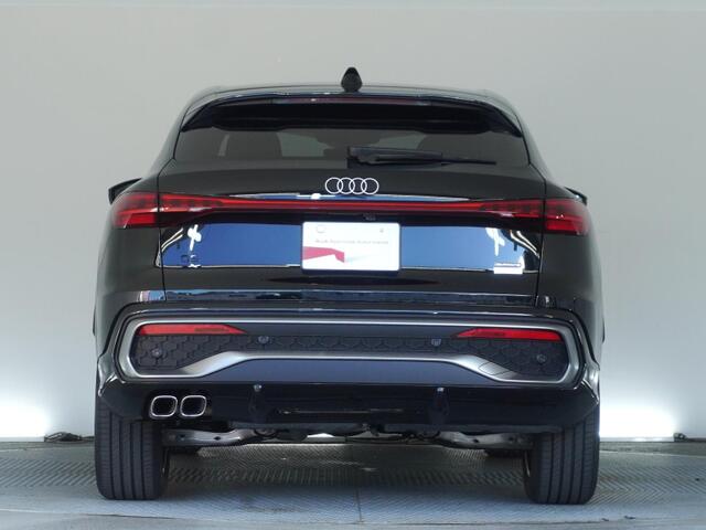 Audi Q5 Sportback 7
