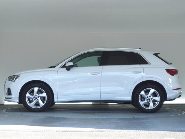 Audi Q3 5