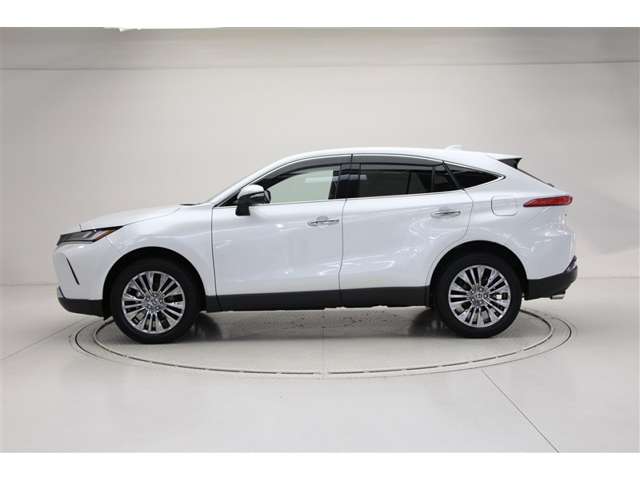 Toyota Harrier 3