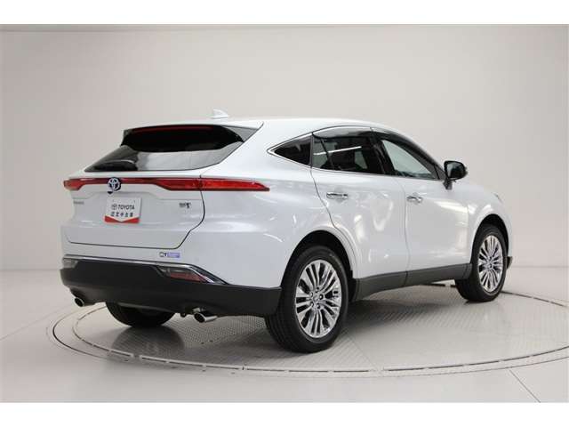 Toyota Harrier 4