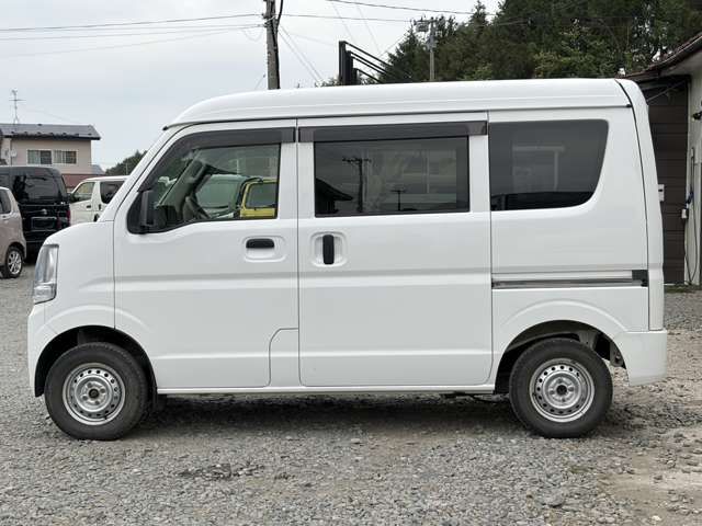 Nissan NV100 Clipper 9