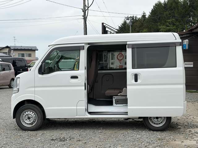 Nissan NV100 Clipper 10