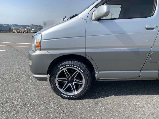 Toyota Regius 4
