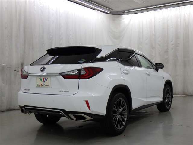 Lexus RX 6