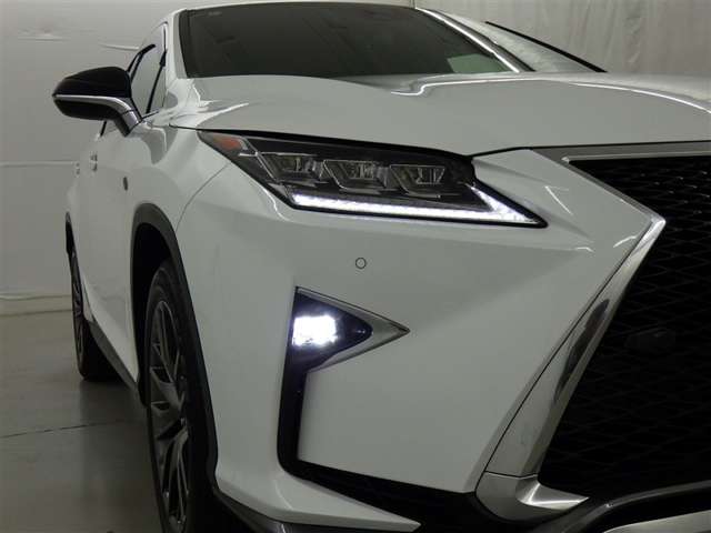 Lexus RX 7
