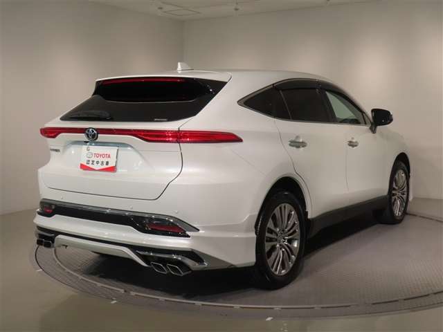 Toyota Harrier 3