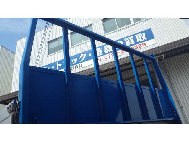 Mitsubishi Fuso Canter 12
