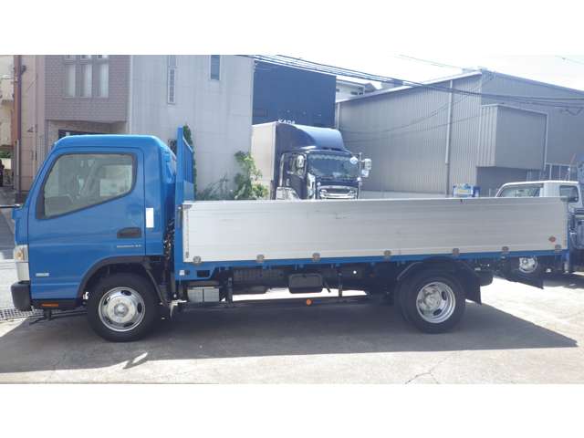 Mitsubishi Fuso Canter 7