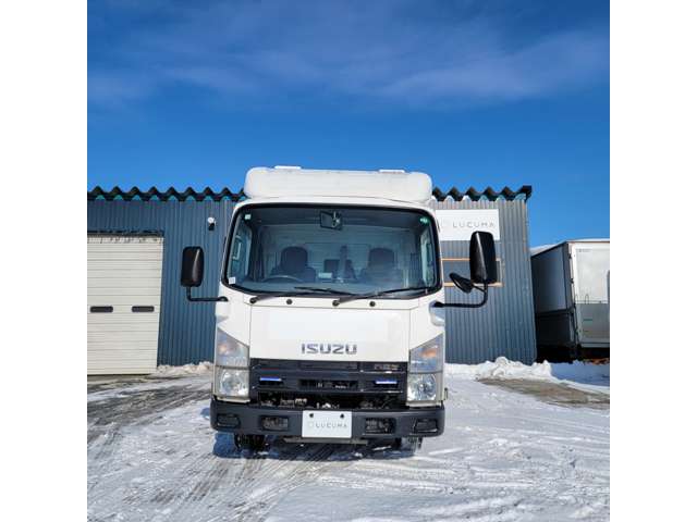 Isuzu Elf 6