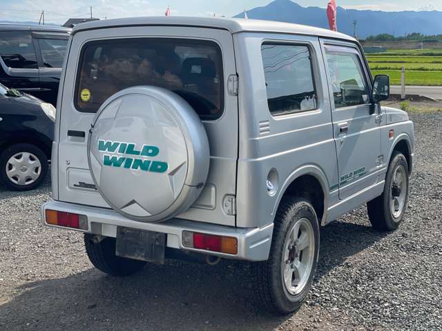 Suzuki Jimny 6