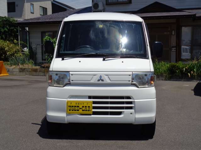 Mitsubishi Minicab Van 2