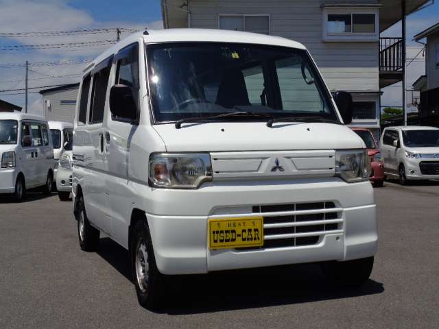 Mitsubishi Minicab Van 3