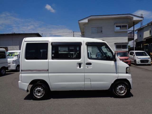 Mitsubishi Minicab Van 4