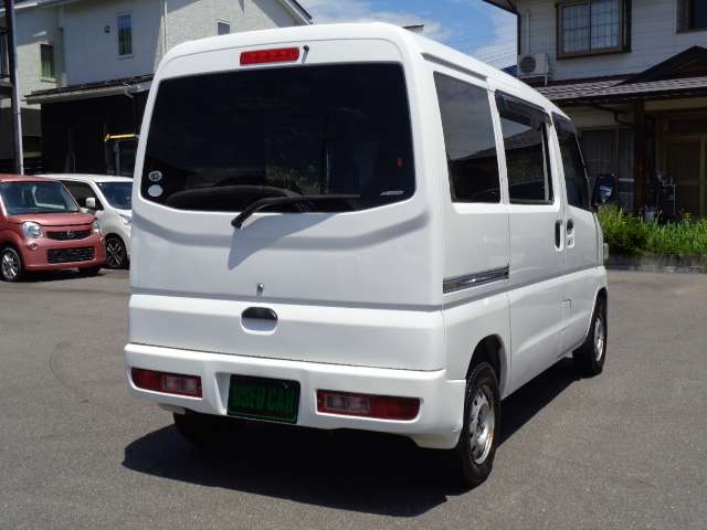 Mitsubishi Minicab Van 6