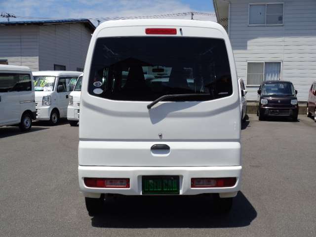 Mitsubishi Minicab Van 7