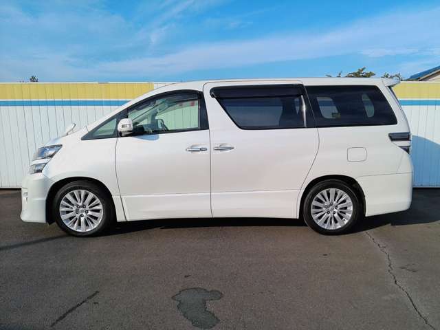 Toyota Vellfire 9