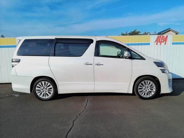Toyota Vellfire 10