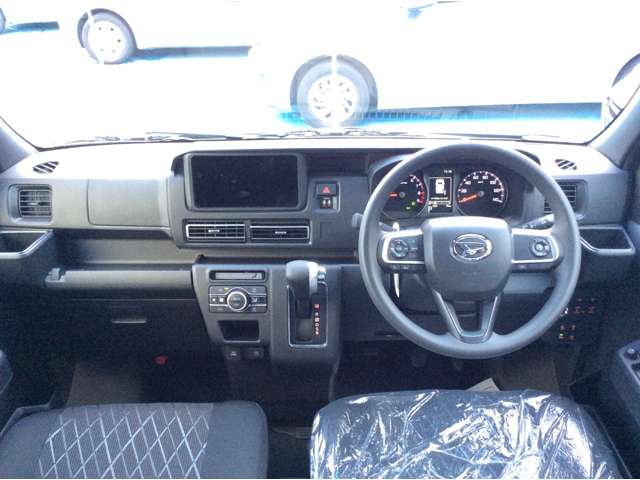 Daihatsu Atrai 7
