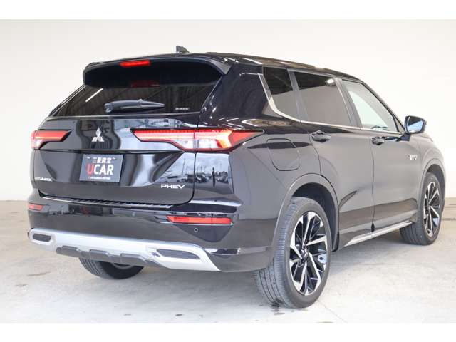Mitsubishi Outlander 4
