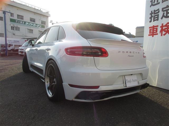 Porsche Macan 7