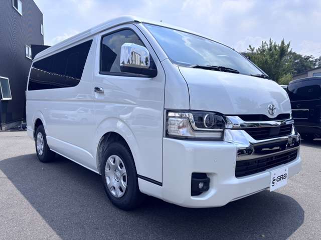 Toyota Hiace 8