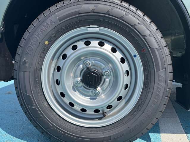 Suzuki Every 12