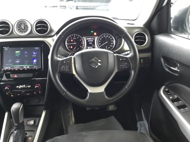 Suzuki Escudo 12