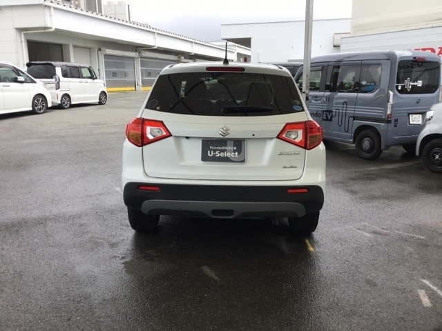 Suzuki Escudo 6