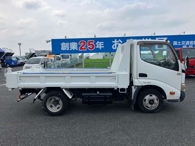 Hino Dutro 5