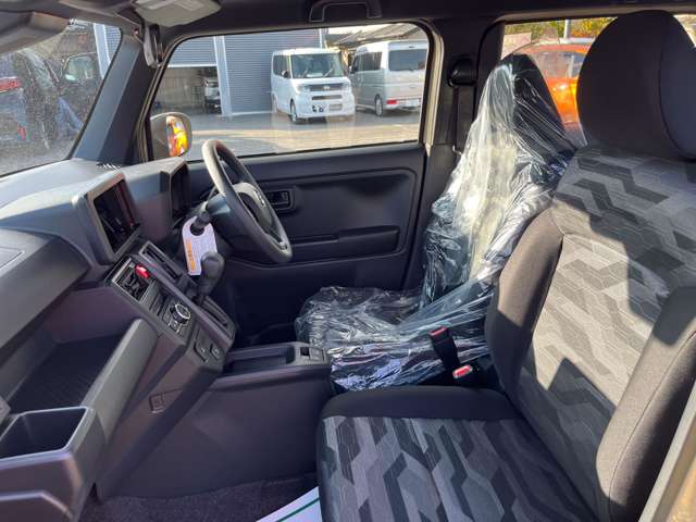 Daihatsu Taft 6