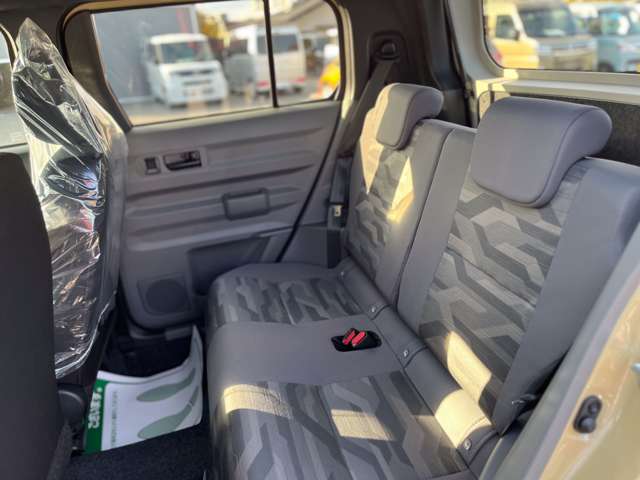 Daihatsu Taft 7