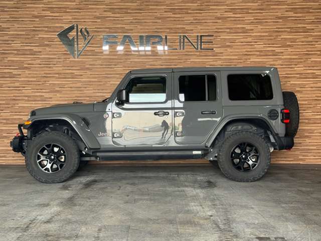 Jeep Wrangler 3