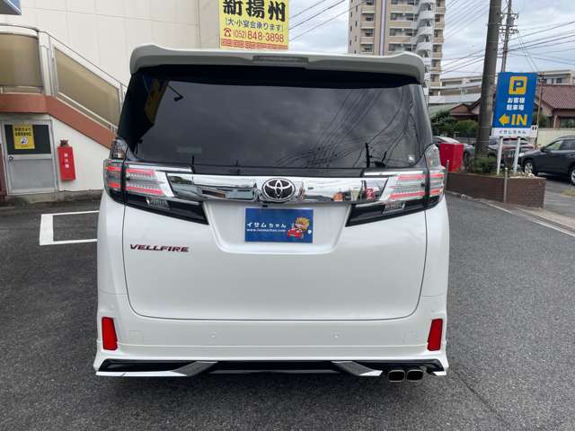 Toyota Vellfire 11