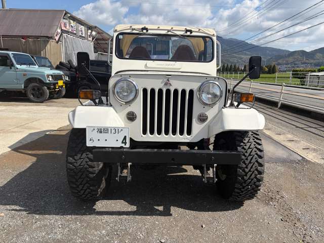 Mitsubishi Jeep 6