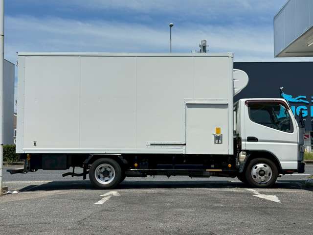 Mitsubishi Fuso Canter 6