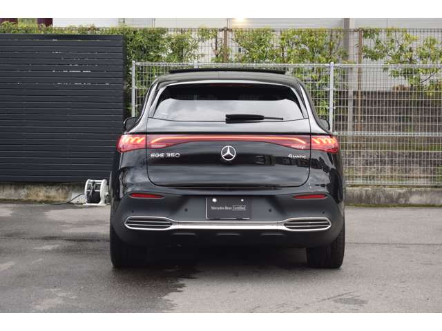 Mercedes-Benz EQE SUV 11