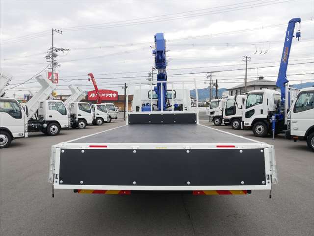 Mitsubishi Fuso Canter 11