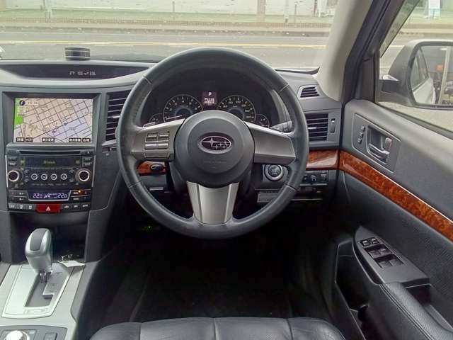 Subaru Legacy Outback 2