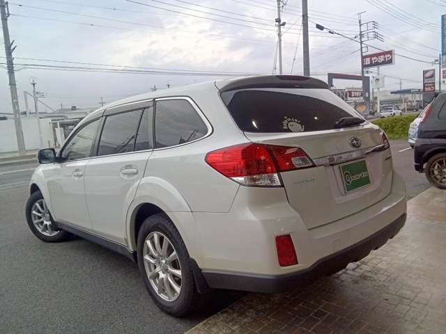 Subaru Legacy Outback 3